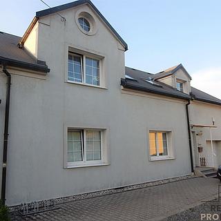 Pronájem bytu 3+kk 80 m² Řevničov, Třebízského