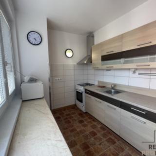 Pronájem bytu 3+1 55 m² Jihlava, Kollárova