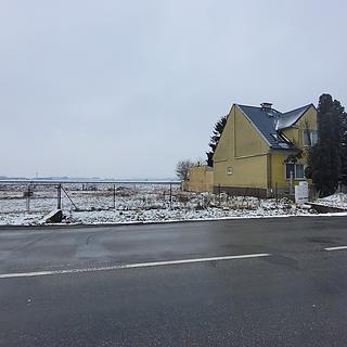 Prodej komerčního pozemku 1 037 m² Holešov