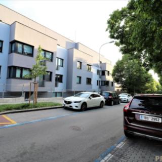 Pronájem bytu 1+kk, garsoniery 42 m² Brno