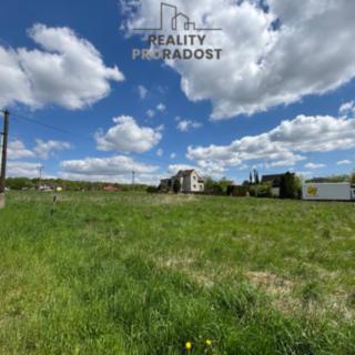 Prodej stavební parcely 1 442 m²
