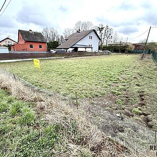 Prodej stavební parcely 924 m² Kunín