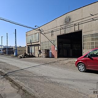 Pronájem skladu 2000 m&sup2; Slaný