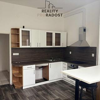 Pronájem bytu 2+1 78 m² Ostrava