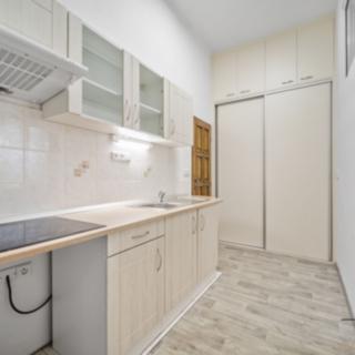 Pronájem bytu 2+kk 48 m² Pardubice Zelené Předměstí, Smilova