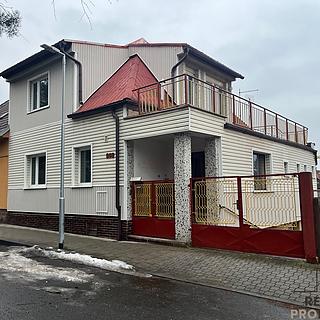 Prodej bytu 5+1 a více 124 m² Louny, Jungmannova