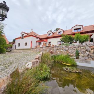 Pronájem bytu 2+kk 79 m² Třebotov