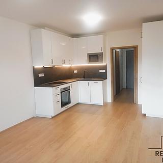 Pronájem bytu 1+kk a garsoniéry 32 m² Olomouc Nové Sady, Věry Pánkové
