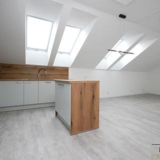 Pronájem bytu 2+kk 74 m² Olomouc Nové Sady, Jakoubka ze Stříbra