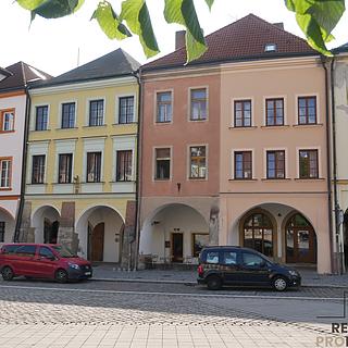 Pronájem bytu 1+kk, garsoniery 42 m&sup2; Hradec Králové