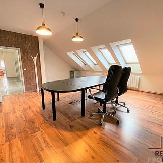 Pronájem kanceláře 200 m² Olomouc Hodolany