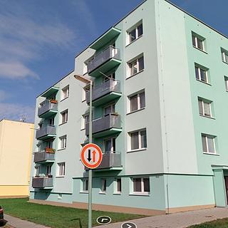 Pronájem bytu 1+kk a garsoniéry 38 m² Velká nad Veličkou