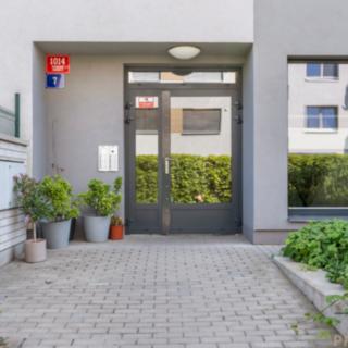 Pronájem bytu 2+kk 65 m² Praha