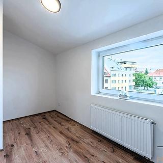 Pronájem bytu 2+1 30 m² Praha Břevnov, Na břevnovské pláni