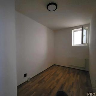 Pronájem pokoje 13 m&sup2; Praha