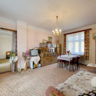 Prodej rodinného domu 660 m² Slavíkovice