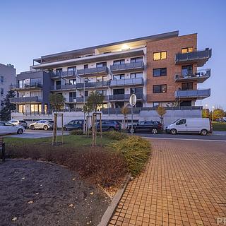 Prodej bytu 3+kk 103 m² Hradec Králové Nový, Antonína Petrofa