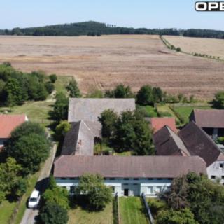 Prodej zemědělského objektu 147121 m² Lesná
