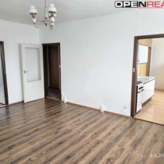 Pronájem bytu 3+1 70 m² Veselí nad Moravou