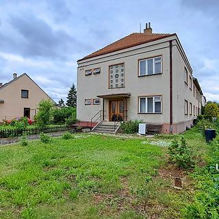 Pronájem rodinného domu, 160m²