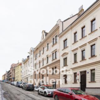 Pronájem kanceláře 33 m² Praha