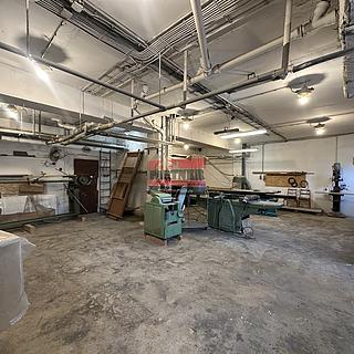 Pronájem výrobního objektu 200 m² Lštění