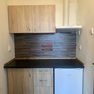 Pronájem bytu 2+kk 40 m² Lštění Zlenice, Míru