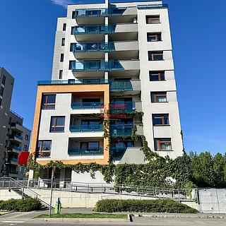 Prodej bytu 1+kk, garsoniery 42 m&sup2; Praha