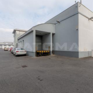 Pronájem kanceláře 520 m² Praha