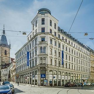 Pronájem kanceláře 136 m² Praha