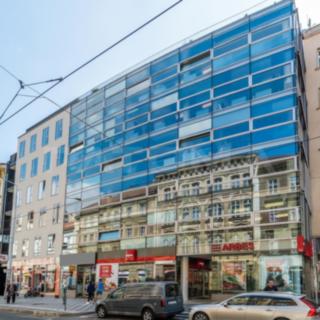 Pronájem kanceláře 215 m² Praha