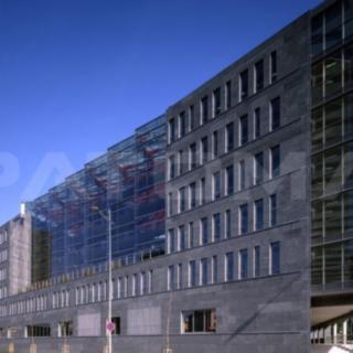 Pronájem kanceláře 321 m² Praha