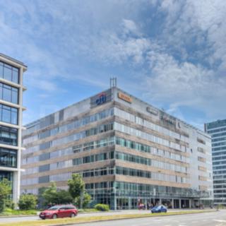 Pronájem kanceláře 898 m² Praha