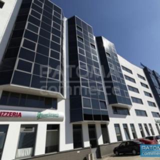 Pronájem kanceláře 400 m² Praha