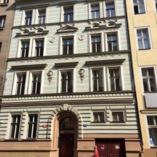 Pronájem kanceláře 115 m² Praha