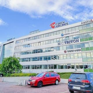 Pronájem kanceláře 450 m² Praha