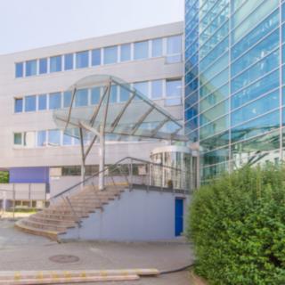 Pronájem kanceláře 241 m² Praha
