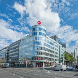Pronájem kanceláře 1180 m² Praha