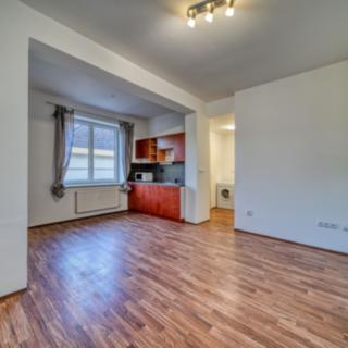 Pronájem bytu 1+kk a garsoniéry 23 m² Poděbrady III, Tyršova
