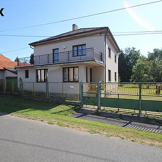 Prodej rodinného domu 120 m² Církvice