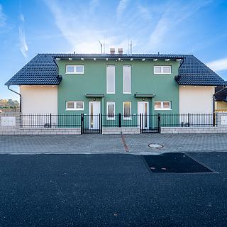 Pronájem rodinného domu 97 m² Veltruby