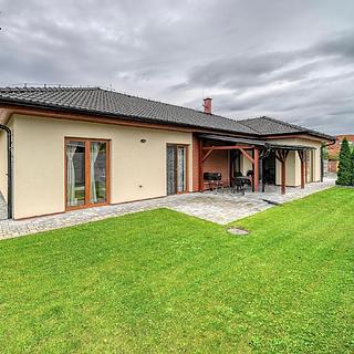 Prodej rodinného domu 144 m² Kolín Sendražice, K Ovčárům