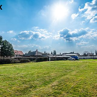 Prodej stavební parcely 1 285 m² Veltruby Hradišťko I