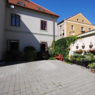 Prodej bytu 2+kk 65 m² Kutná Hora -Vnitřní Město, náměstí Národního odboje