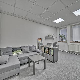 Pronájem kanceláře 17 m&sup2; Chlumec nad Cidlinou