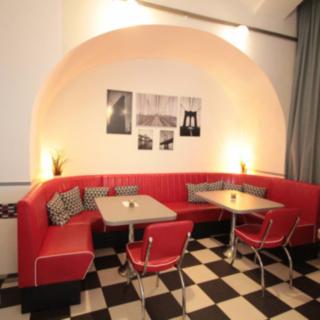 Pronájem restaurace 73 m² Kolín I, Karlovo náměstí