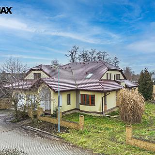 Prodej rodinného domu 255 m² Vrbová Lhota, Procházkova