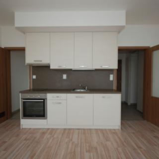 Pronájem bytu 1+kk, garsoniery 34 m² Velký Osek