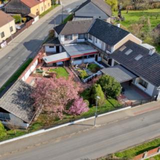 Prodej rodinného domu 240 m² Záboří nad Labem, Školní