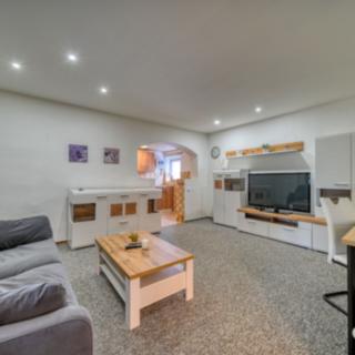 Pronájem bytu 2+1 73 m² Bobnice, Kovanská